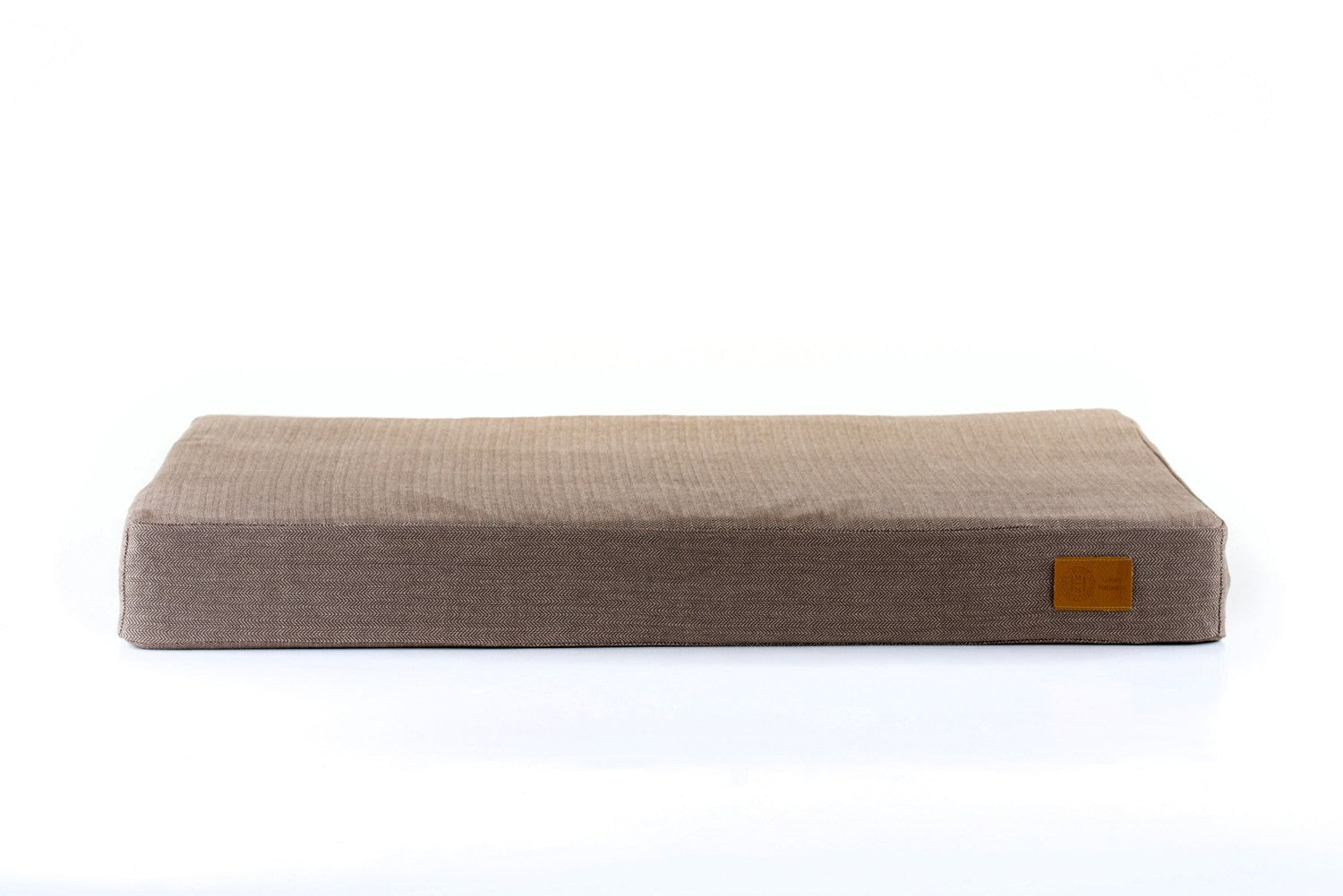 Float dog orthopaedic waterbed in organic brown Herringbone organic cotton